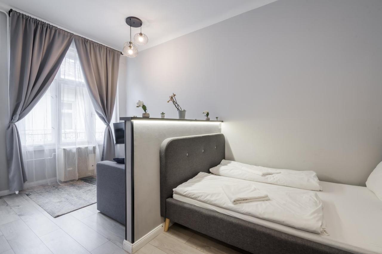 Kl31 - Best Location - Elegant Historic Residence By Bqa Budapest Exterior photo